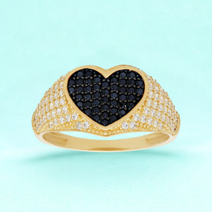Anillo de corazón con piedra negra en Oro amarillo de 10k