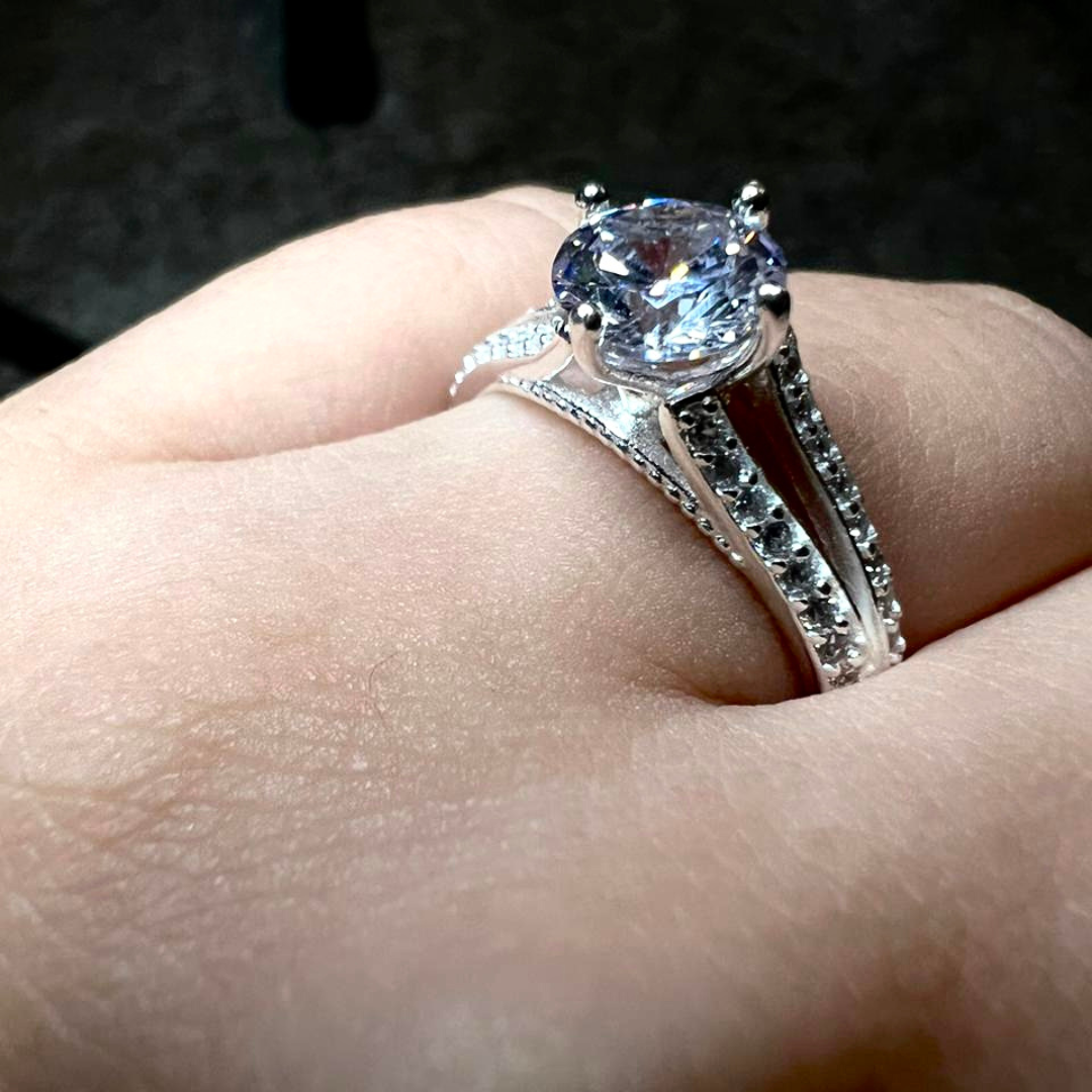 Anillo de compromiso Renata Lune en plata 925