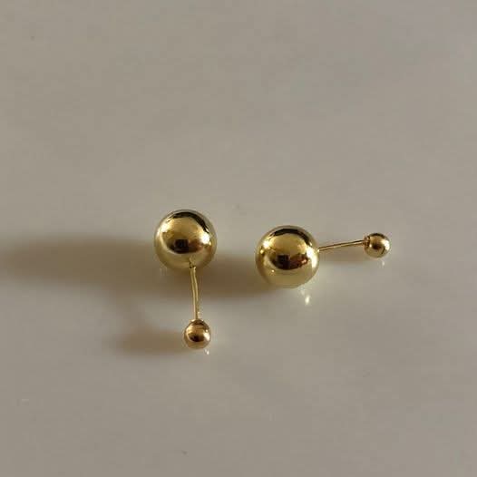 Broquel Bola liso pequeño en Oro amarillo de 10k